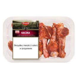 Skrzydła z kaczki i człon w przyprawach